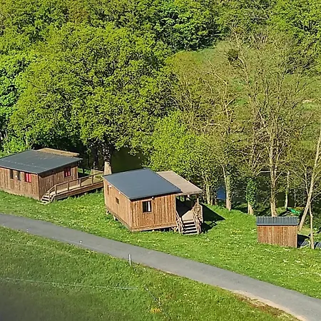 Au Bord De L'eau Les Logis De L'oumois