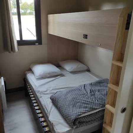 Au Bord De L'eau Les Logis De L'oumois Maulévrier