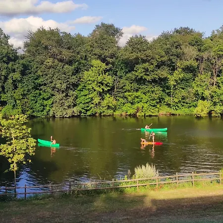 Au Bord De L'eau Les Logis De L'oumois