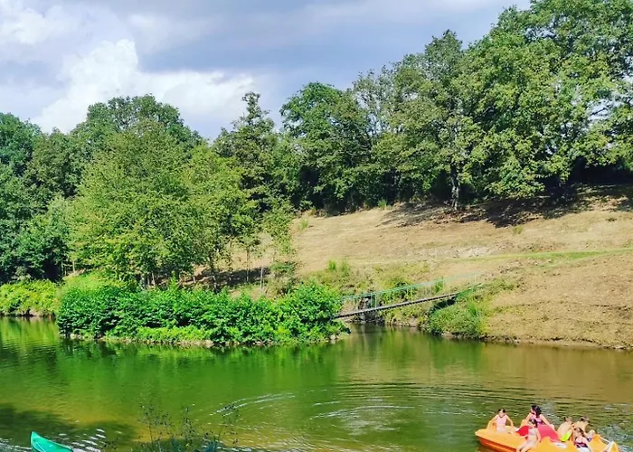 Au Bord De L'eau Les Logis De L'oumois * Maulévrier